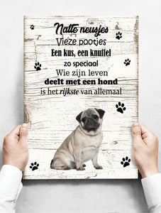 Wandbord hond: Mopshond - 30 x 42 cm