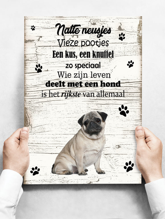 Wandbord hond: Mopshond - 30 x 42 cm
