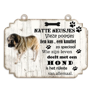 Spreukenbordje hond: Kaukasische Aucharka