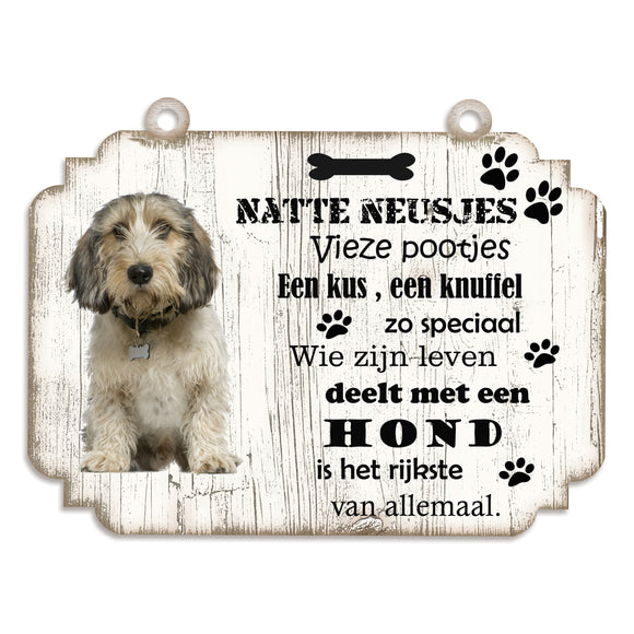 Spreukenbordje hond: Petit Basset Griffon Vendéen